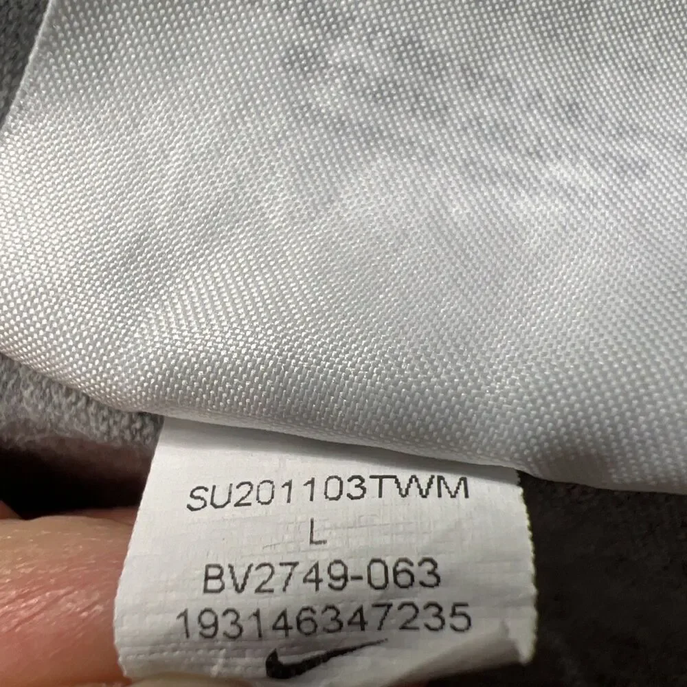Nike Men's Sportswear Club Pullover Jersey Hoodie Large Gray Sports BV2749-063